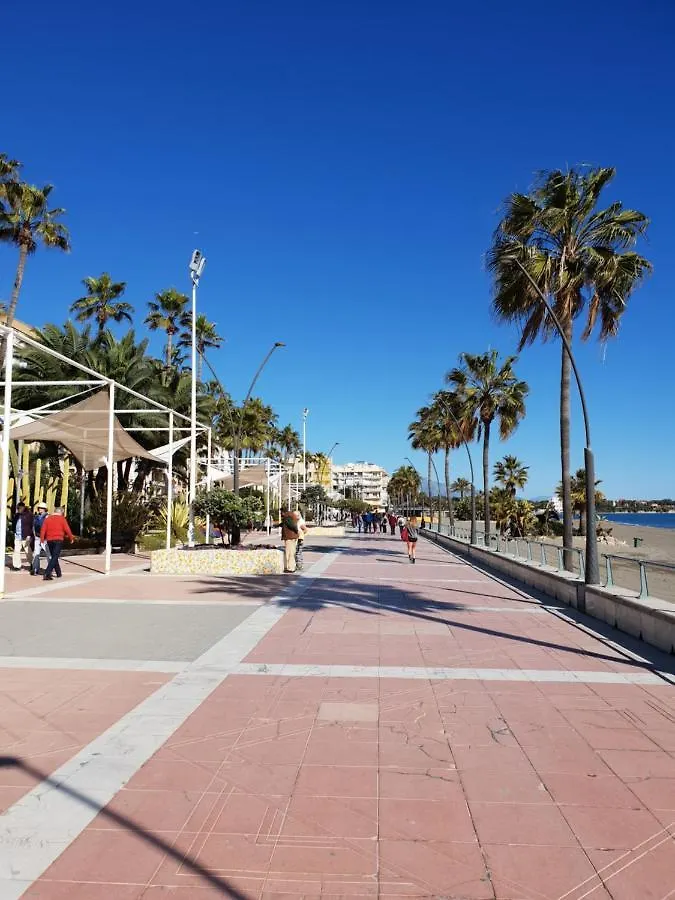Escape To Estepona Španělsko